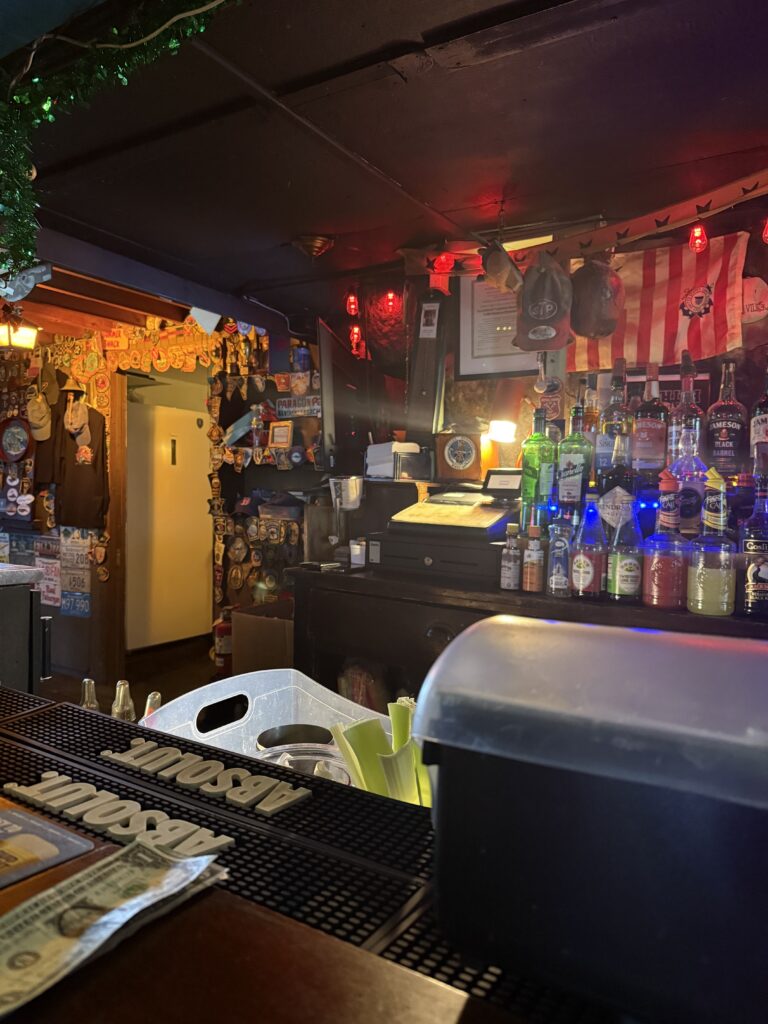 Dive bar, hull, joe's nautical, south shore, south shore coastal towns